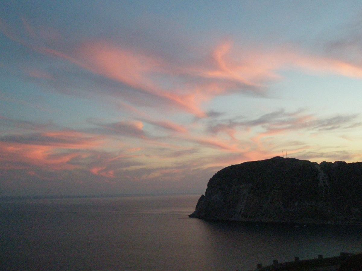 Psaravolada Hotel Milos Spiaggia di Agia Kiriaki Esterno foto